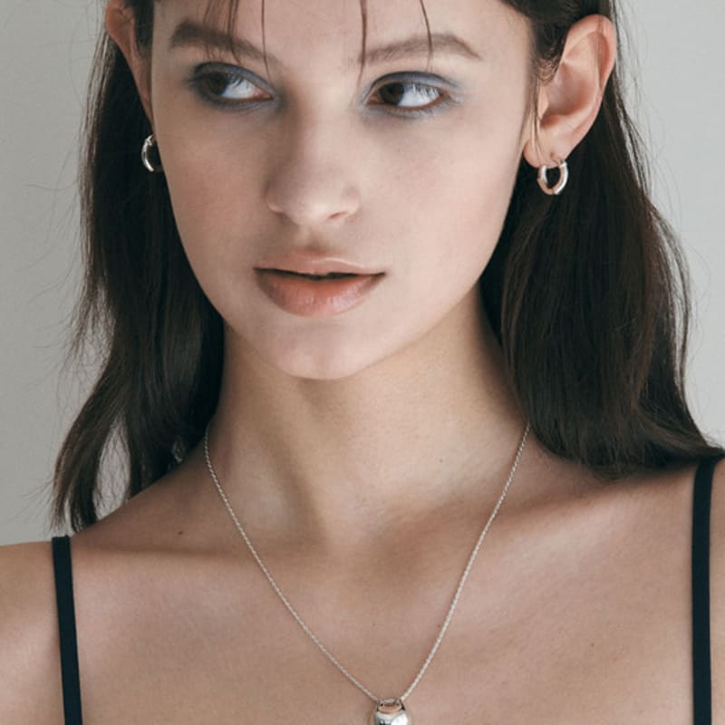 Soorium LOTUS NECKLACE