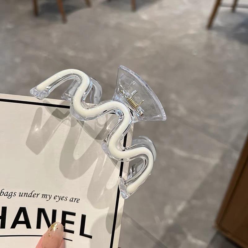 

Тюльпан Вишня 2024 Высококачественная заколка для волос Майяра с изображением милой пятнистой собаки-акулы