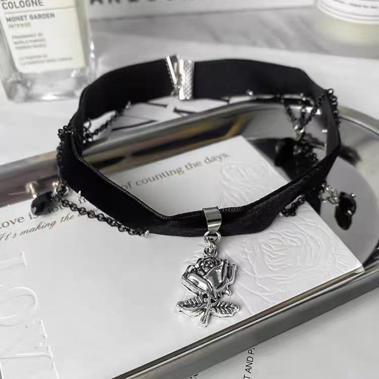 Dark goth camellia pendant black fringed flannel halloween necklace temperament choker abstinence