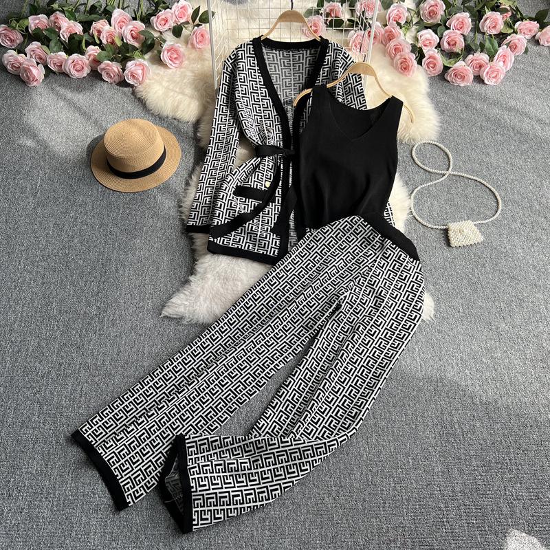 Chic Women's V-neck Cardigan & High-waisted Wide-leg Pants Set