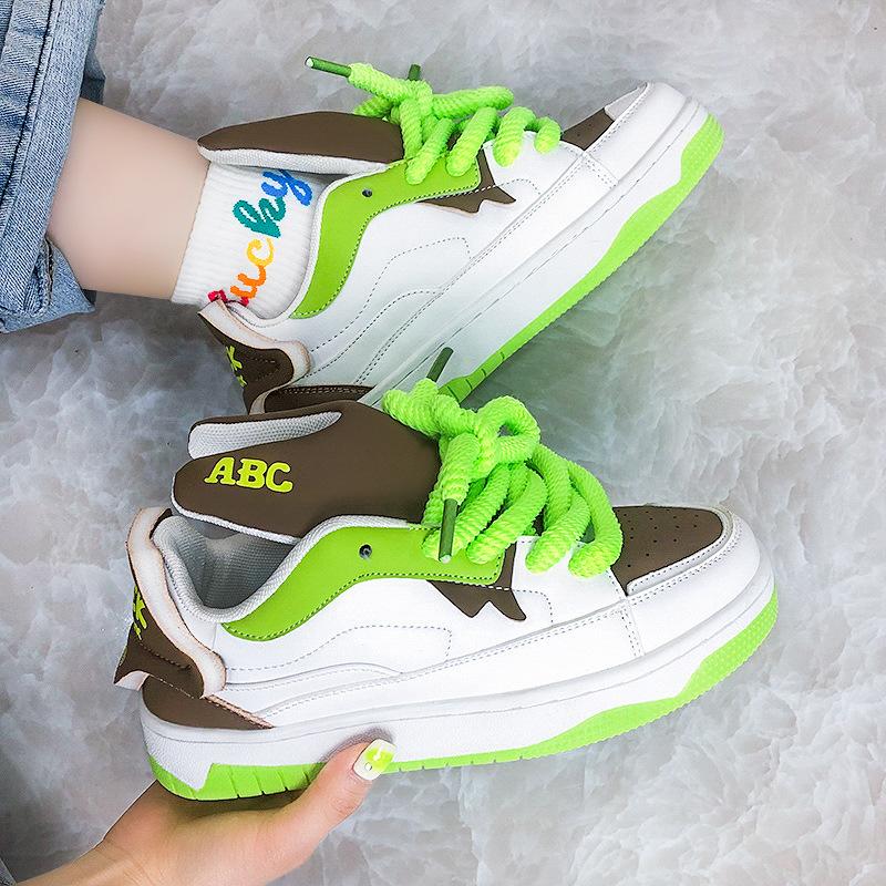 New Versatile Couple Men's and Women's Skateboarding Shoes College Style Super Hot Student Casual Shoes Women's Sports Shoes