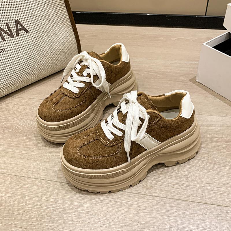 

Versatile matte German training shoes women s autumn and winter 2025 new fashion versatile small sports and leisure Forrest Gump shoes 40 хаки