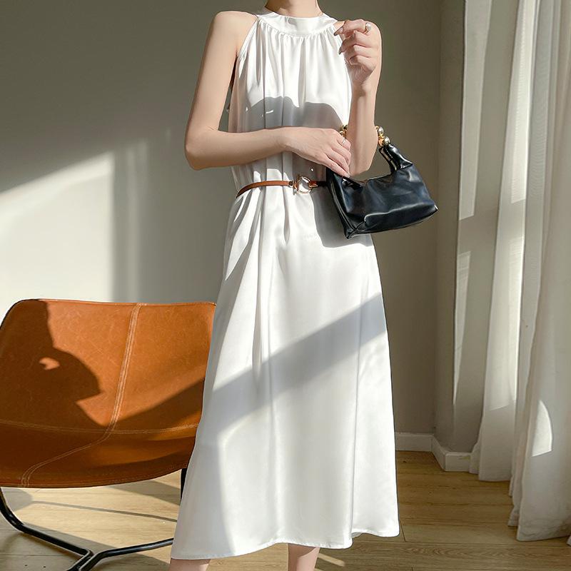 2024 Summer Women's French Retro Acetate Satin Halter Neck Sleeveless Dress