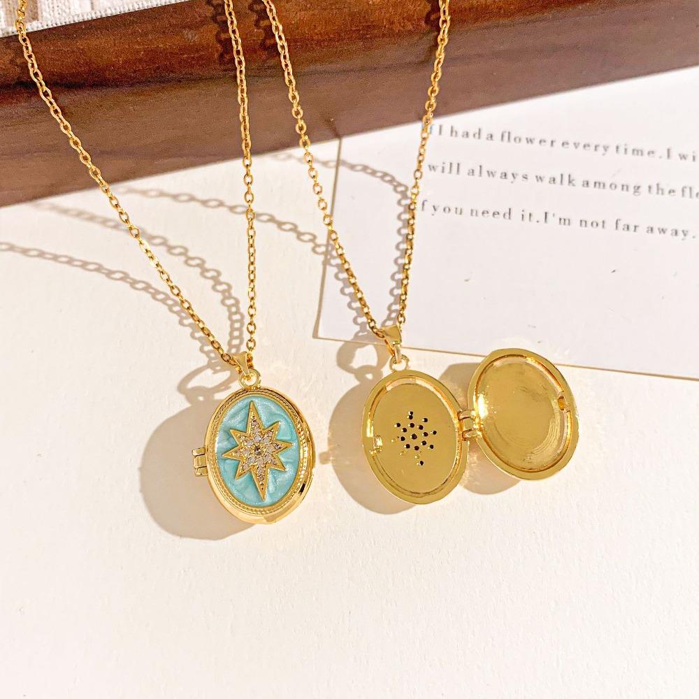 Inlaid Rhinestones Photo Locket Pendant Necklace Openable Gold Clavicle Chain Birthday Gift