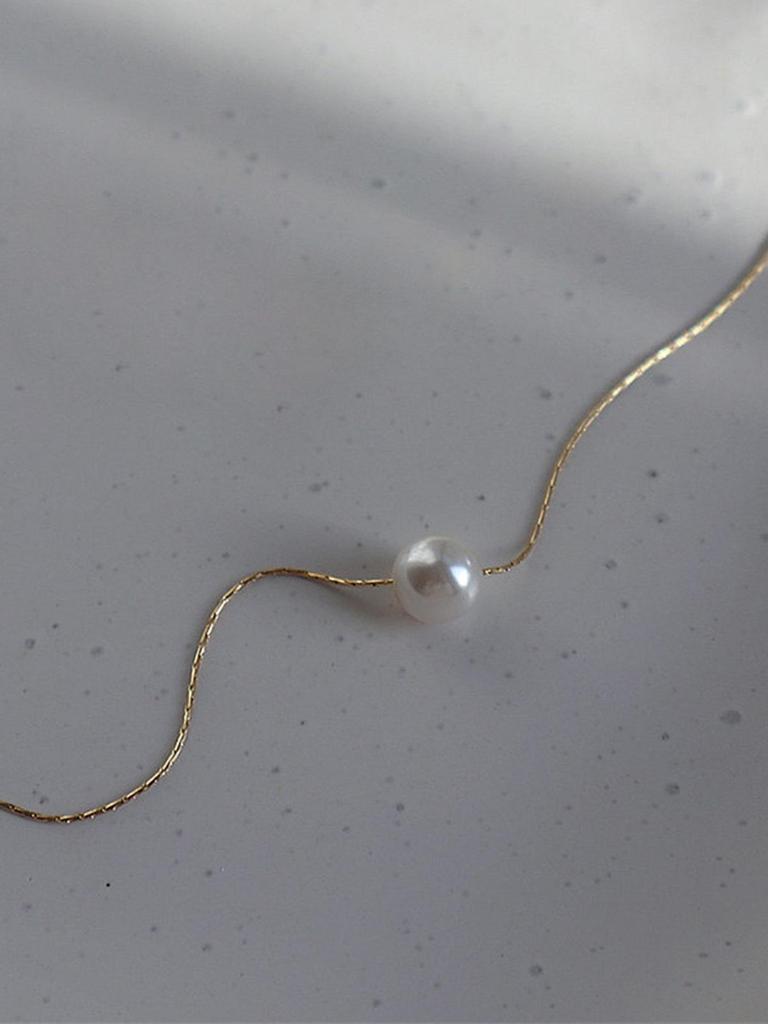 18k Gold-Plated Titanium Steel Freshwater Pearl Clavicle Necklace for Women
