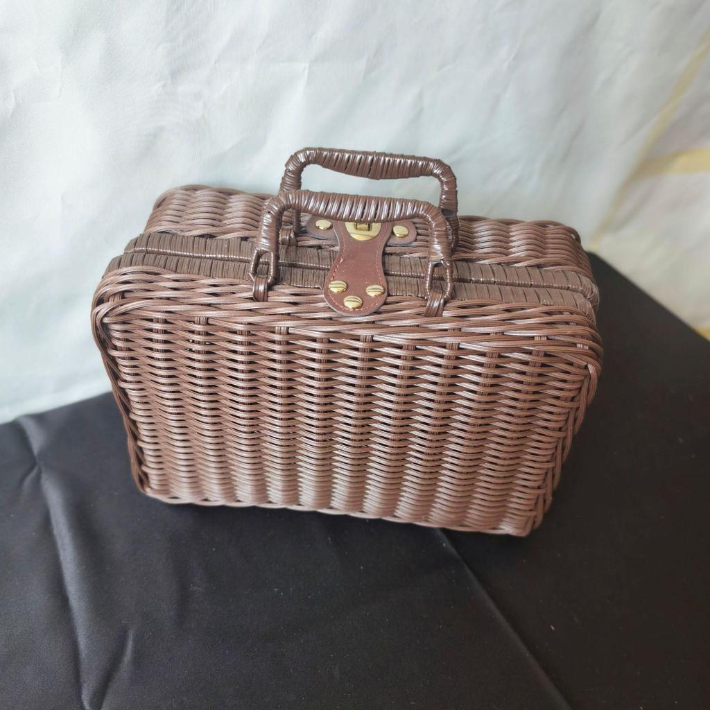 Vintage-Style Imitation Rattan Picnic Basket and Storage Box - Ideal for Photos, Bridesmaid or Groomsman Gifts