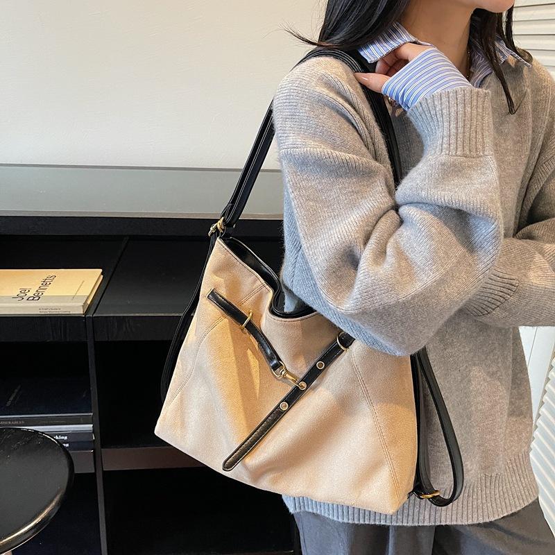Backpack Women's Fall/Winter 2025 Vintage Maillard Shoulder Bag Large Capacity Tote Bag Commuter Messenger Bag