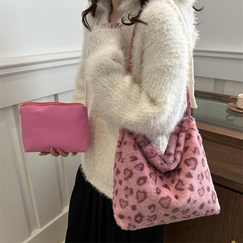 Chic Oversized Plush Leopard Print Tote Bag For Women In Brown White And Pink Perfect For Daily Outings