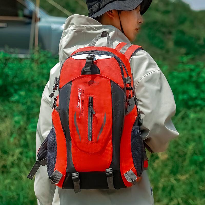 

Li Shen Outdoor Large Capacity Backpack