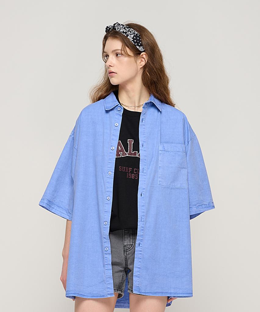 CARGOBROS FOR WOMAN Pigment Washed Oversized Short Sleeve Shirt (Light Blue)