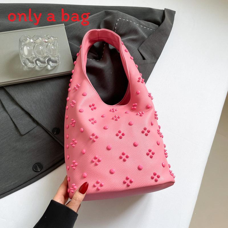 Crossborder Fashion Large Capacity Bucket Bag With Rivets For Daily Fashion And Versatile Style