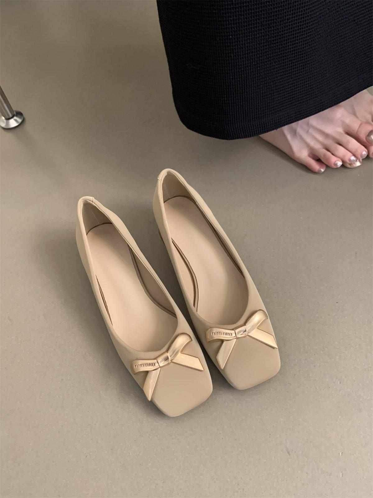 

First encounter Ji Shi Fang head shallow mouth single shoes middle heel spring and autumn Korean version temperament gentle fairy thick heel 40 хакі
