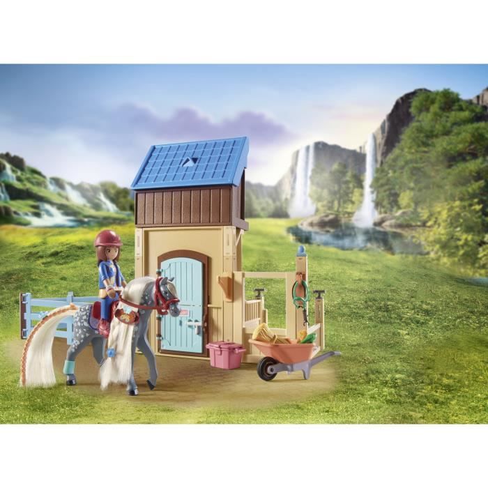 PLAYMOBIL 71353 Amelia &amp; Whisper avec box pour chevaux, Horses of Waterfall, 117 pièces, Dès 5 ans