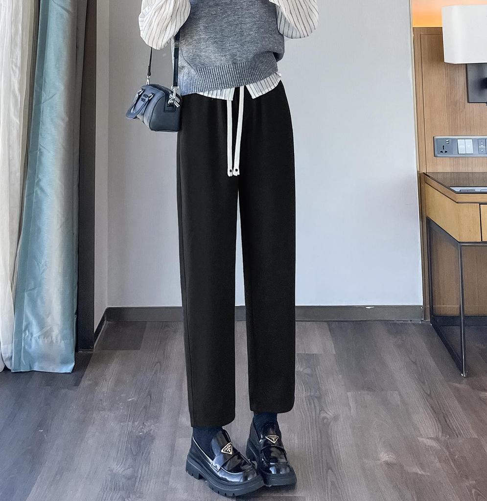 High-Waisted White Fleece-Lined Wide-Leg Women's Straight-Leg Pants, Winter 2025 Collection