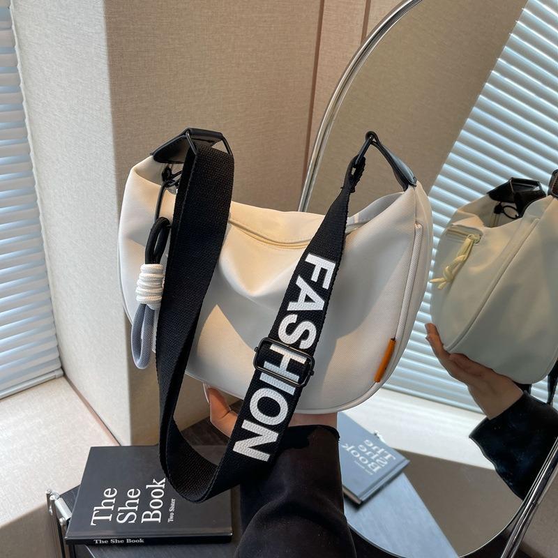 Crossbody bag Women's cloth bag Summer canvas Casual dumpling bag Niche commuter small bag One shoulder versatile new model