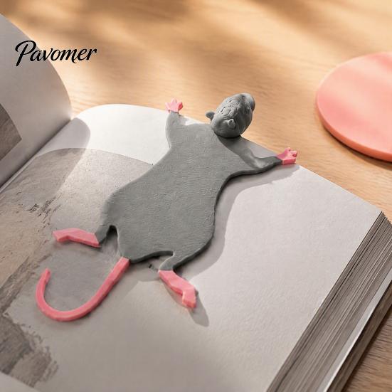 3D Printed Book Markers Funny Squished Mouse Bookmark, Cute Page Holder for Eco Friendly Pla Bookmarks Lovers, Novelty Reading Accessory, Unique Desk