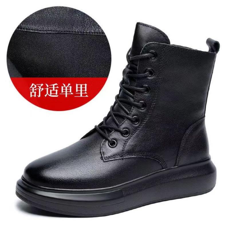 

Женские кожаные ботинки Мартин черные универсальные в британском стиле средней высоты на платформе 2025 осень и зима увеличение роста тонкие модные женские туфли 40