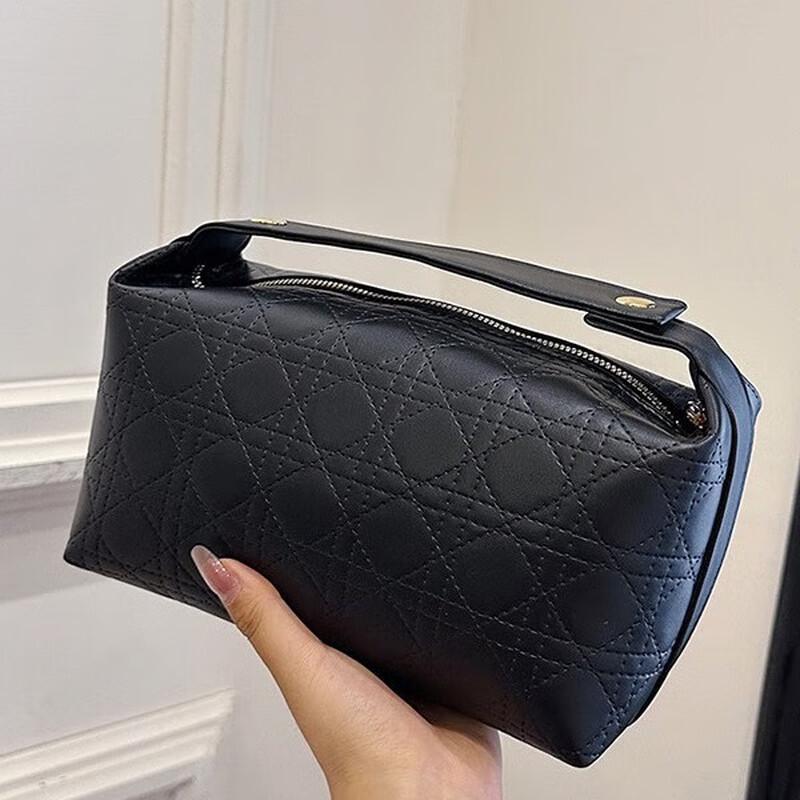 Diamond Quilted Portable Travel Cosmetic Bag