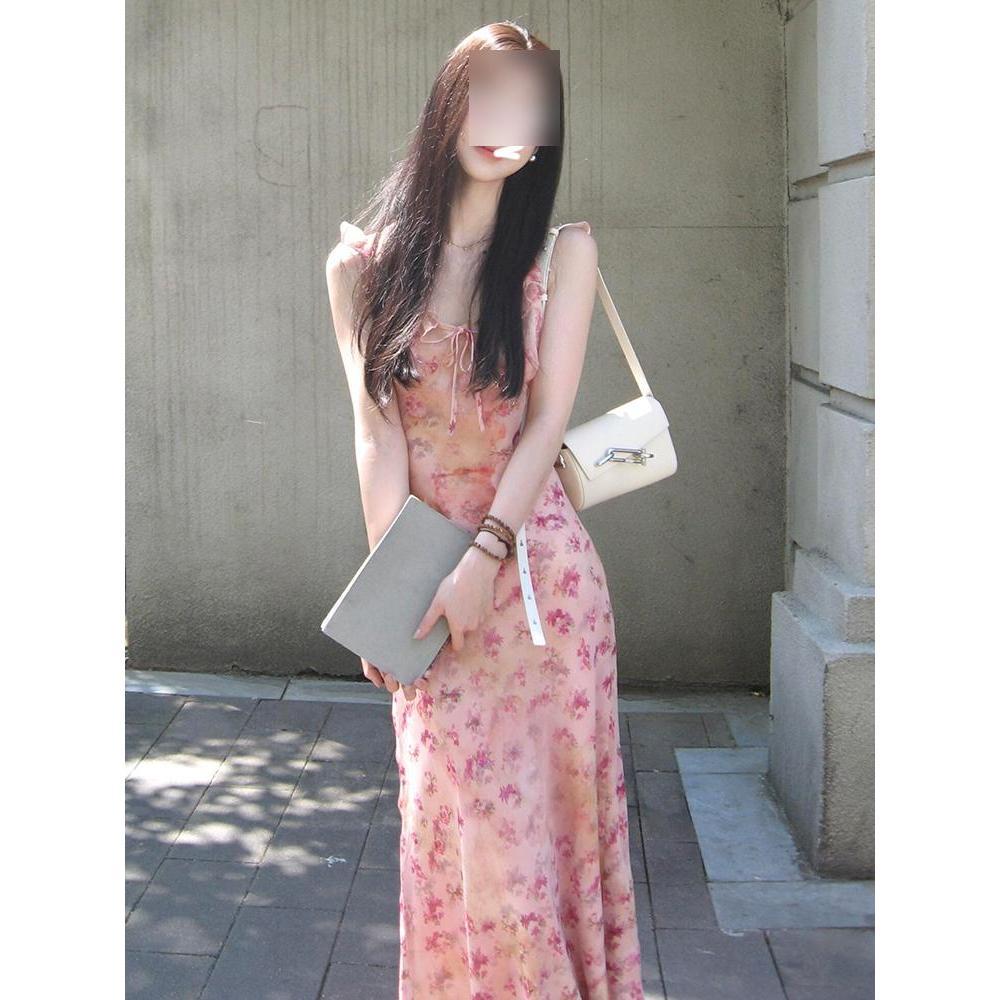 Early summer new pink suspender floral dress casual women's summer French temperament premium hip-wrapped dress