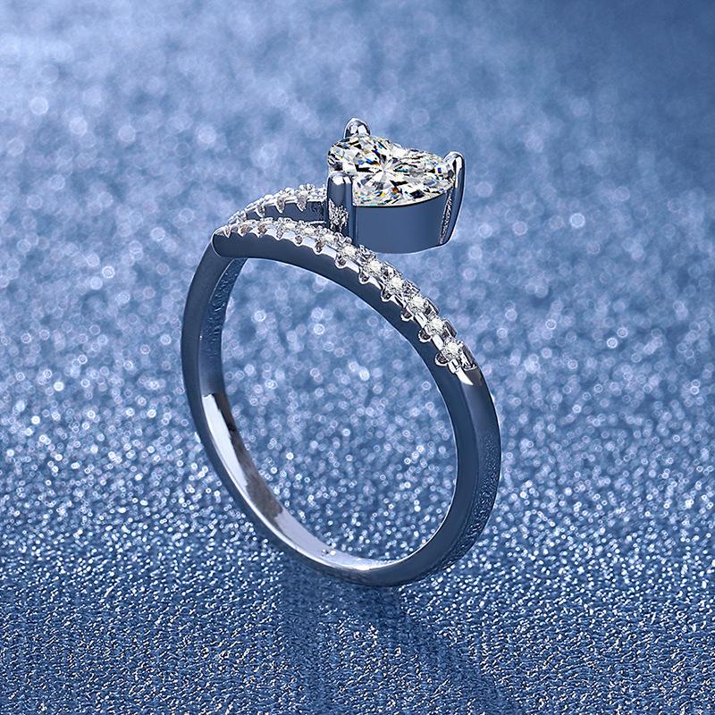 Exquisite Heart Ring for Women with Shiny Zirconia - Versatile Light Luxury Style Index Finger Band