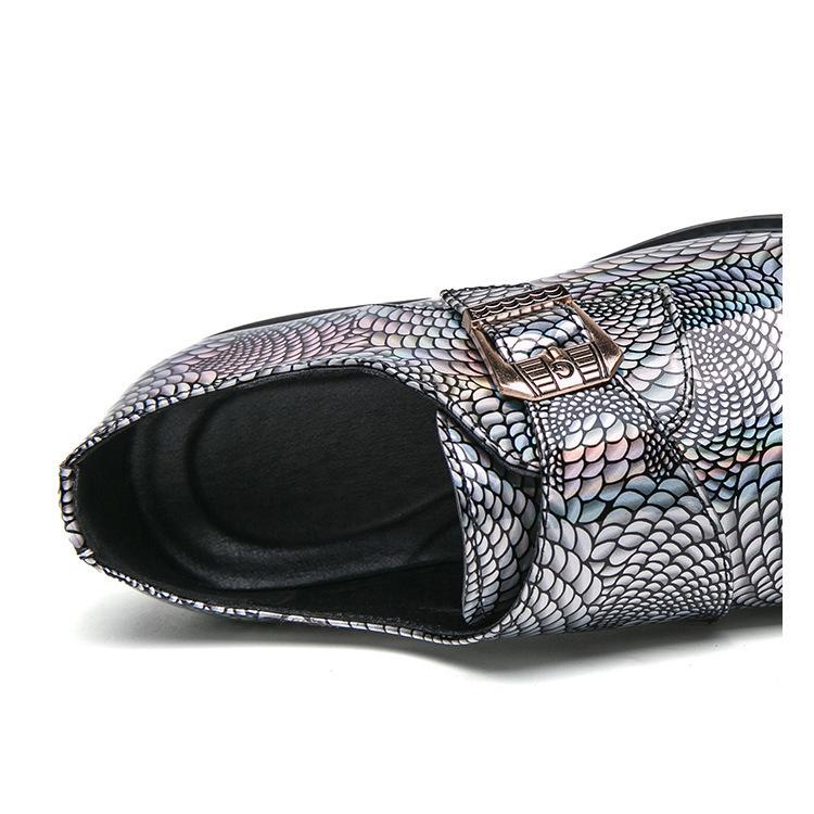 Silver Demon Color-Changing Pointed Toe Chelsea Leather Shoes for Men - Trendy, Casual, Nightclub-Ready Hairstylist Footwear.