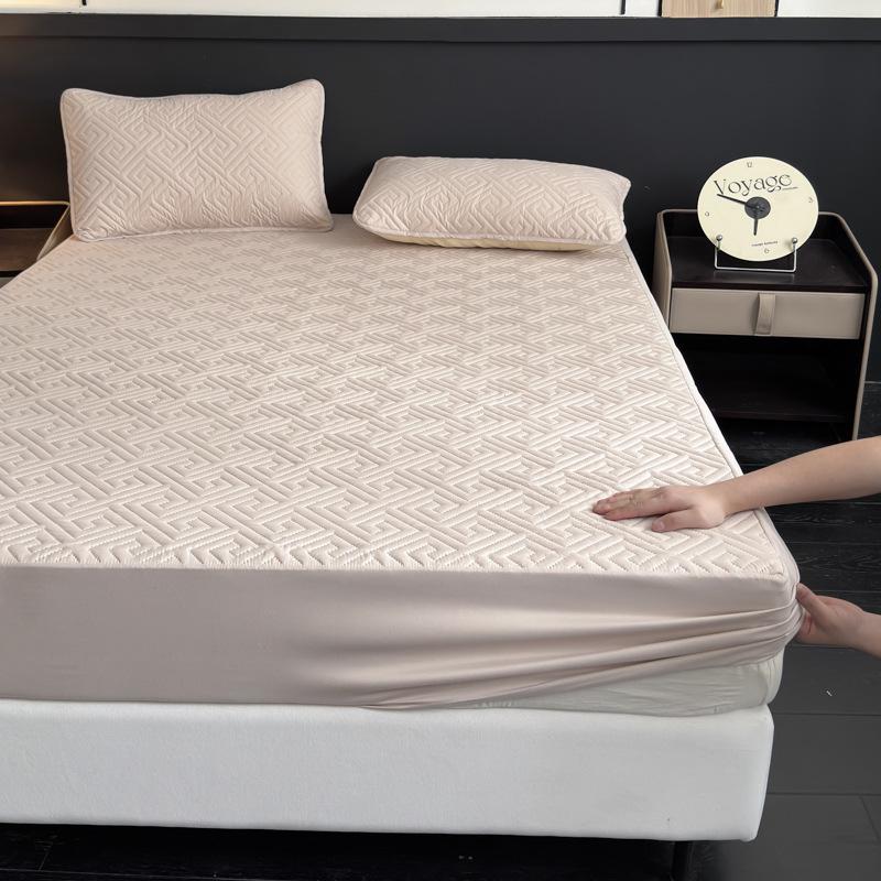 Waterproof Quilted Anti-Stain Anti-Slip Mattress Protector
