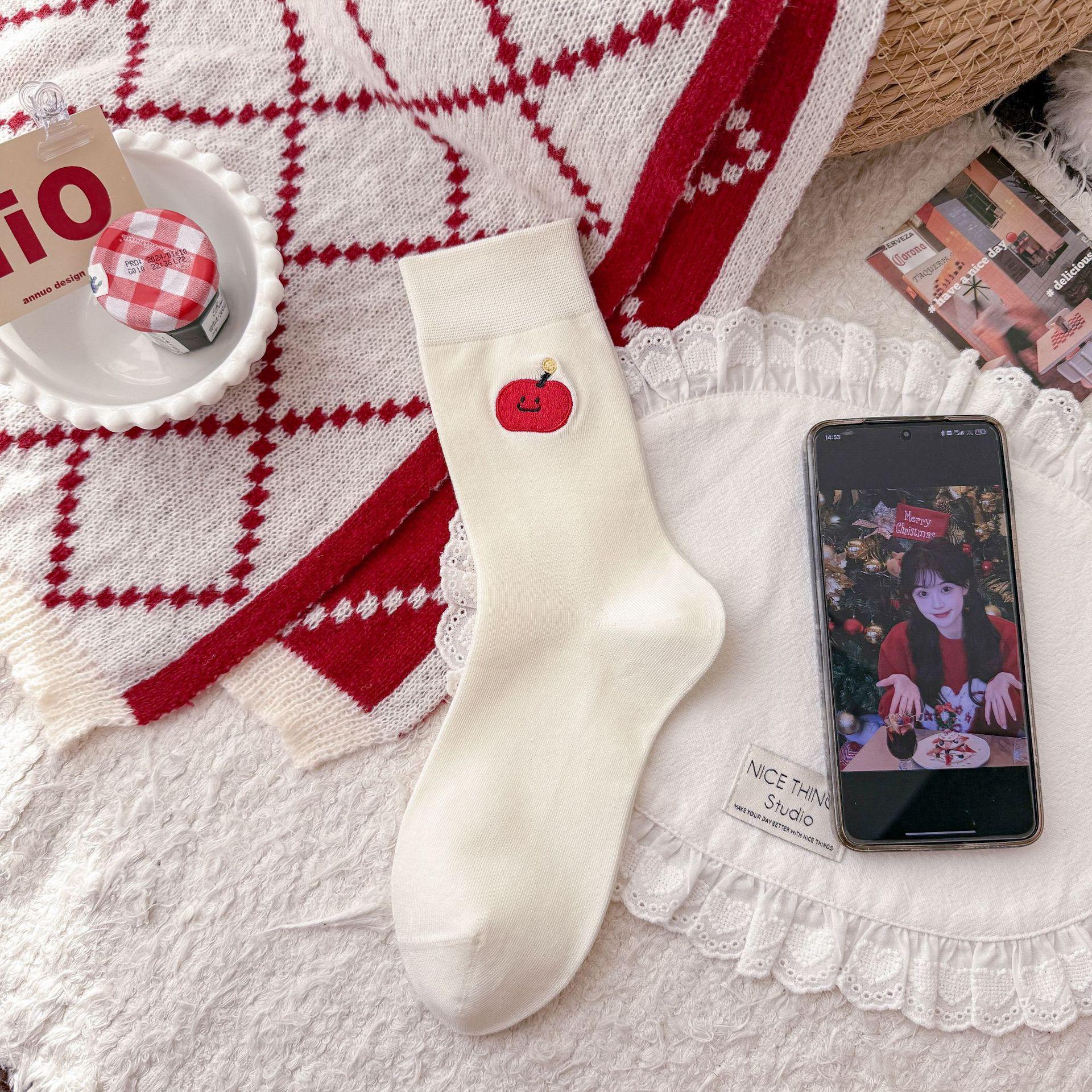 Red Socks Year Of The Dragon Red Socks Embroidered Cotton Socks Cute Festive New Year Medium Tube Wedding Stockings One size fits all