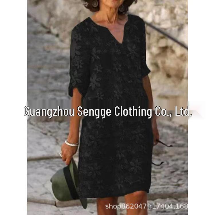2024 Elegant European & American V-Neck Mesh Embroidered Five-Sleeve Dress
