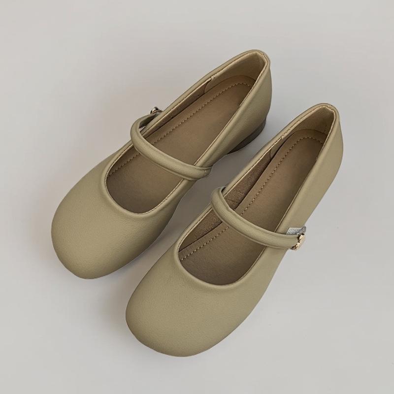 

With skirt French single shoes women s 2025 spring new models, gentle temperament thick heel Mary Jane shoes round head small leather shoes 35