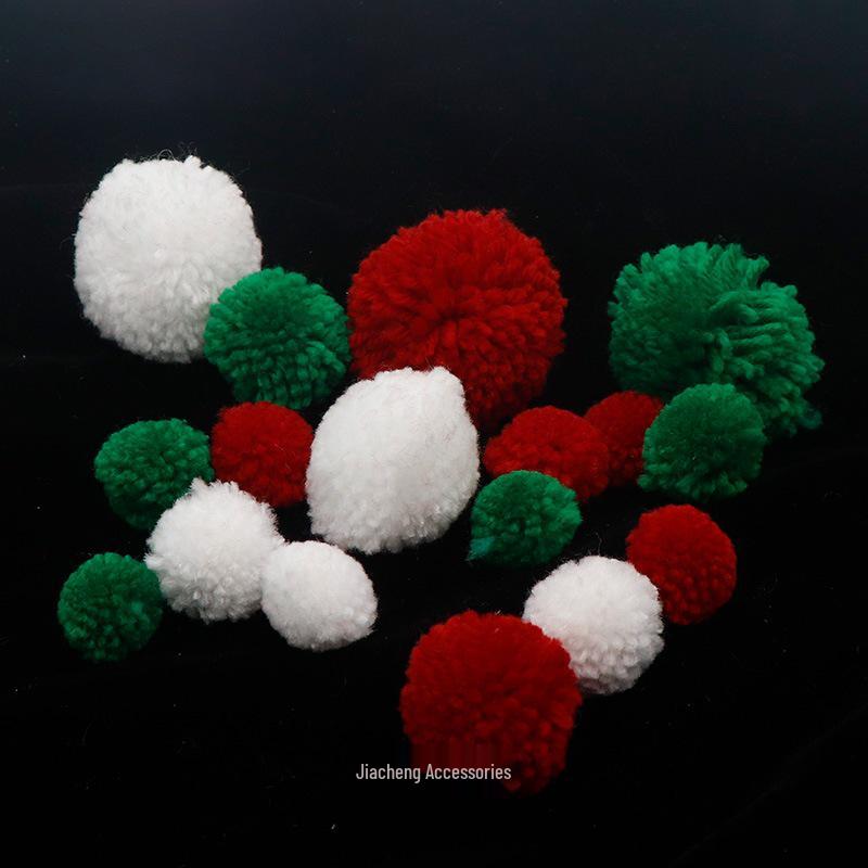 Multi-Color Yarn Pompom - Christmas Clothing & Jewelry Accessories (3-6CM)