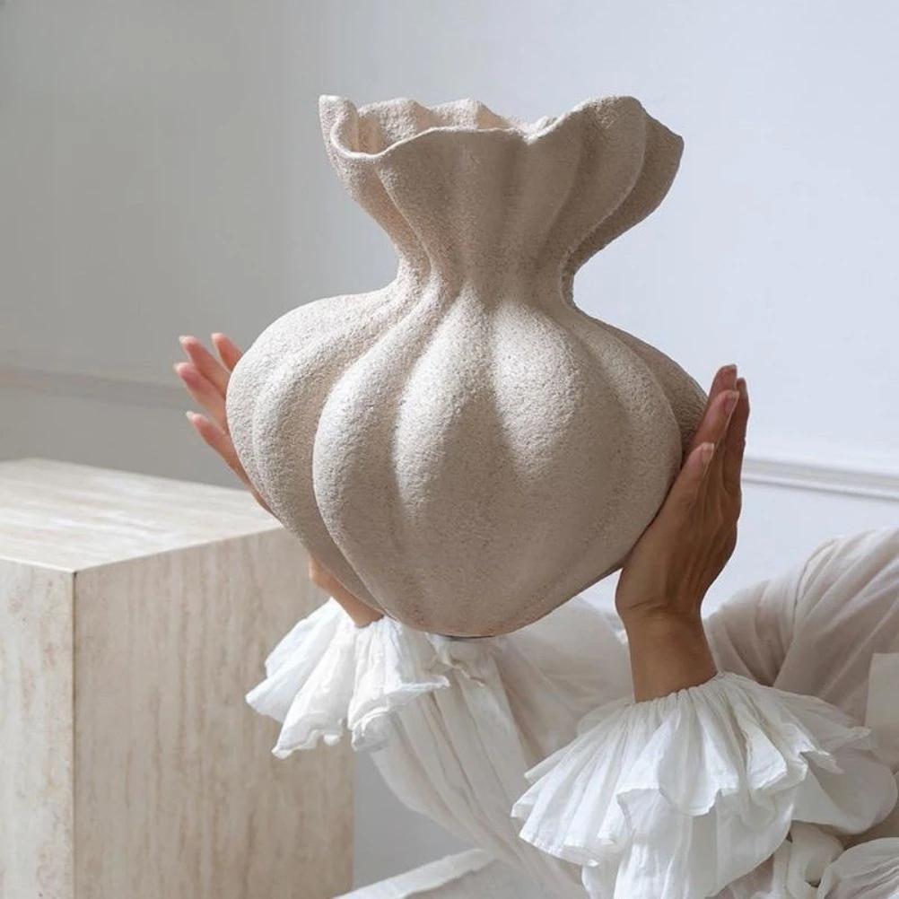 French Ceramic Vase White High-end Decoration Dining Table Living Room Retro Art Vase Room Decoration Accessories