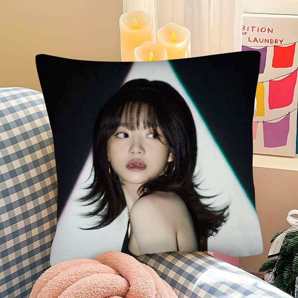 1Pc Cute 22-J-Jo Y-Yuri Pillow Case Fashion Square Pillowcase Bedroom Sofa Room Ins Decoration Leisure