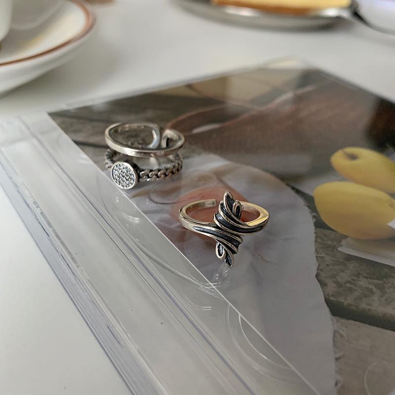 Adjustable Dazzling Silver Ring For Women Featuring Twisted Braids And Glam Rhinestone