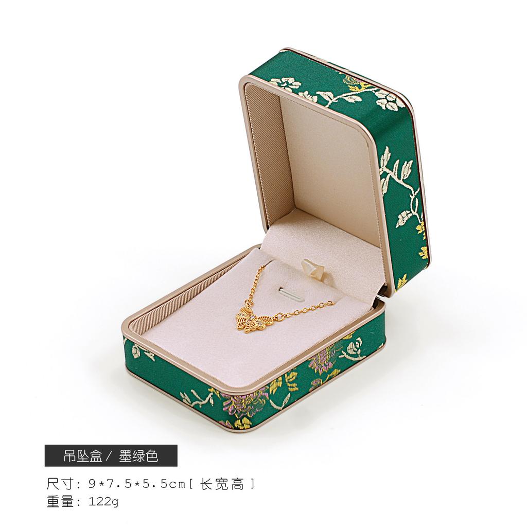 Chinese Style Embroidered Ring Bracelet Pendant Necklace and Jewelry Packaging Box Available in Multiple Sizes and Colors Simple