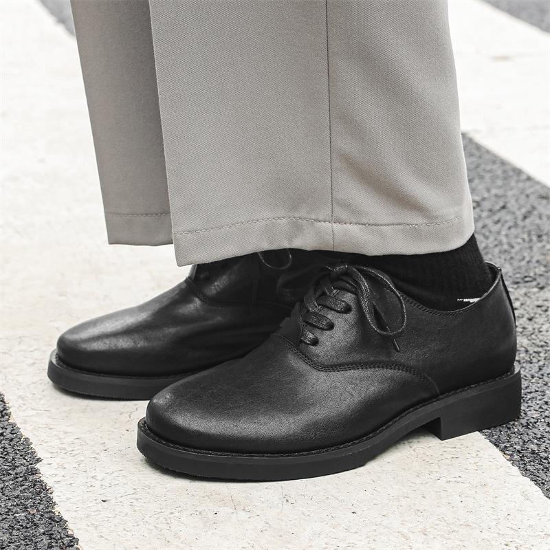 

Ретро черные кожаные туфли, мужские, темные, ручной работы, модные туфли, персонализированные, простые, в стиле колледжа, деловые кожаные туфли 56789-J 38 чёрный