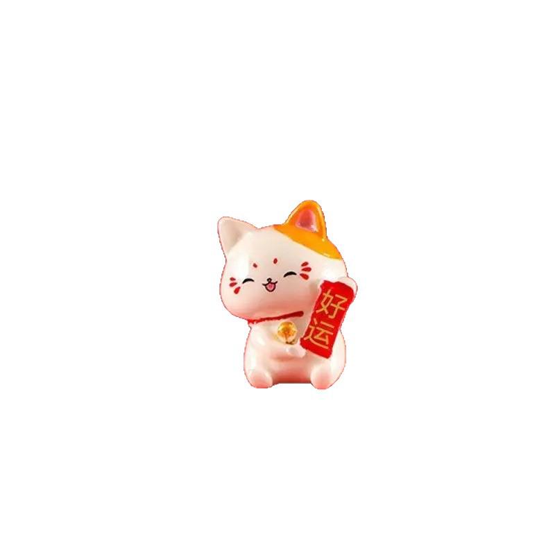 Micro Landscape Ornament: Cute Lucky Cat Resin Craft for Car Console - Free Shipping