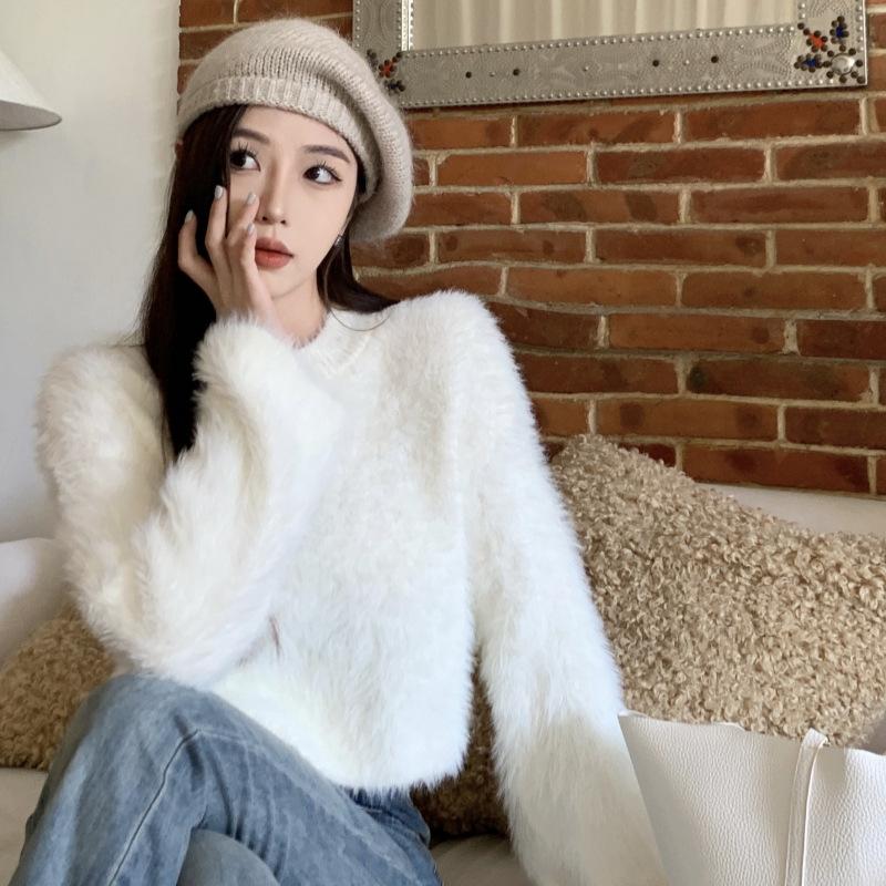 Black Gentle Wind Soft Waxy Sweater Women's Autumn and Winter Knitted Sweater Niche Loose Small Short Lazy Clothes