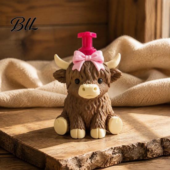 Pink Bow Cattle Soap Dispenser Highland Cow Dispenser, Refillable Hand Animal Bottle, Plastic Empty Pump Bottle for Bathroom, Housewarming Gift