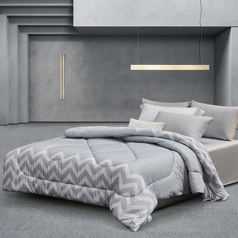 

Mercery Elegant Negative Ion Four Seasons Quilt