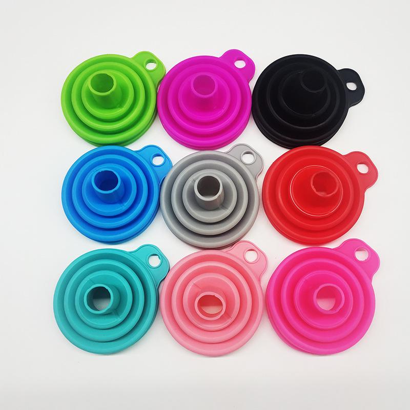 Collapsible Food-Grade Silicone Funnel for Liquids, Oil, Wine; Portable, Retractable, and Multi-Diameter; Weighs 11g-14g.