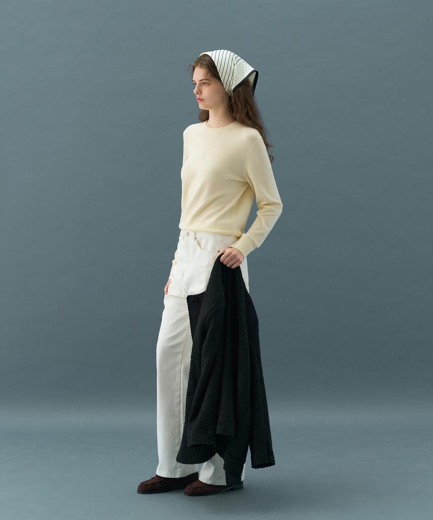 Deuloupisumeon Softy Cashmere Wool Blended Round Neck Knit [Cream]