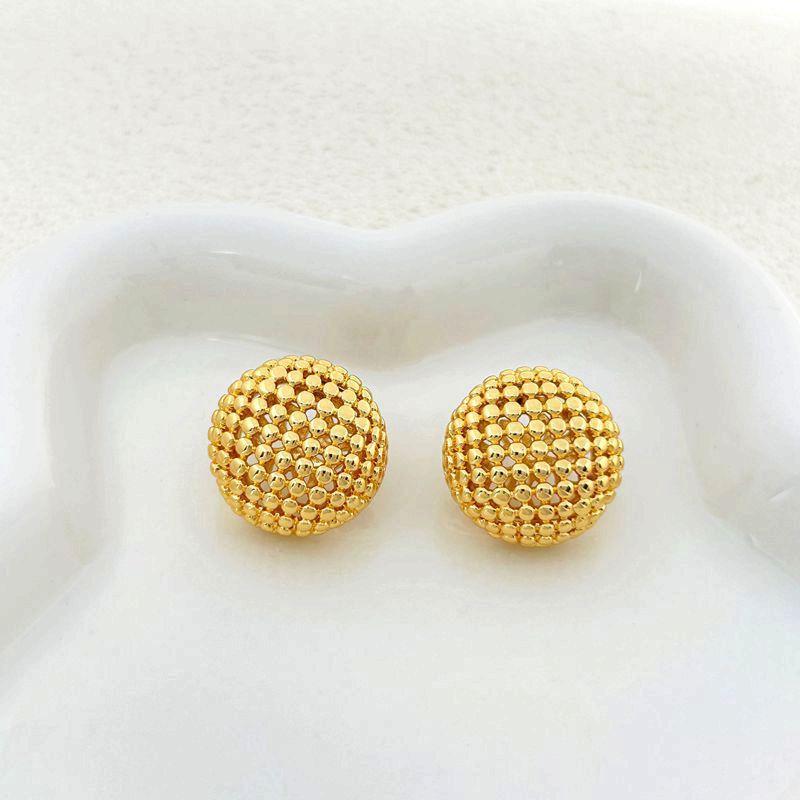 Temperament Geometric Round Hollow Earrings Stud Earrings Female золотой