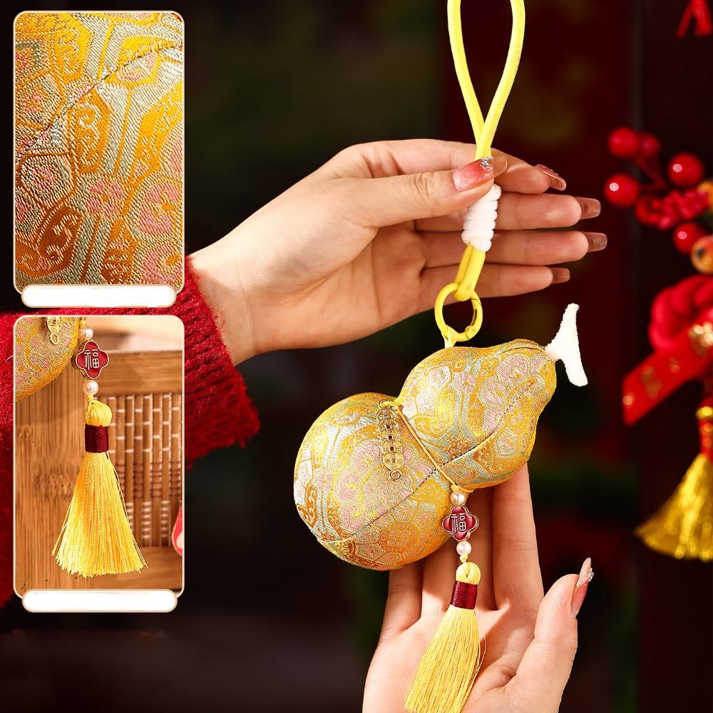 Chinese Style New Years Decoration Traditional Calabash New Year Hanging Ornaments Blessing Good Luck Little Horse Keychain