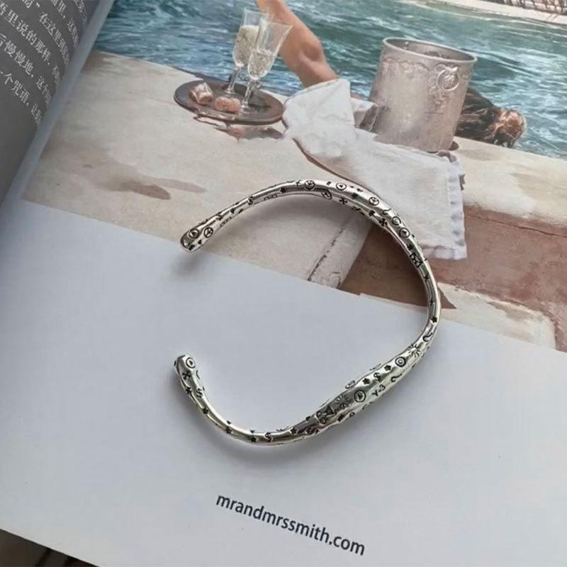 Korean & Japanese Geometric Graffiti Water Drop Bracelet – Retro, Irregular, Hip Hop Style for Women
