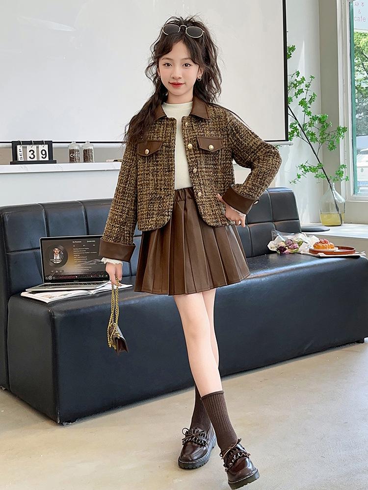 2025 Girls' Autumn/Winter Two-Piece Set: Stylish Coat & Pleated Skirt for Older Children