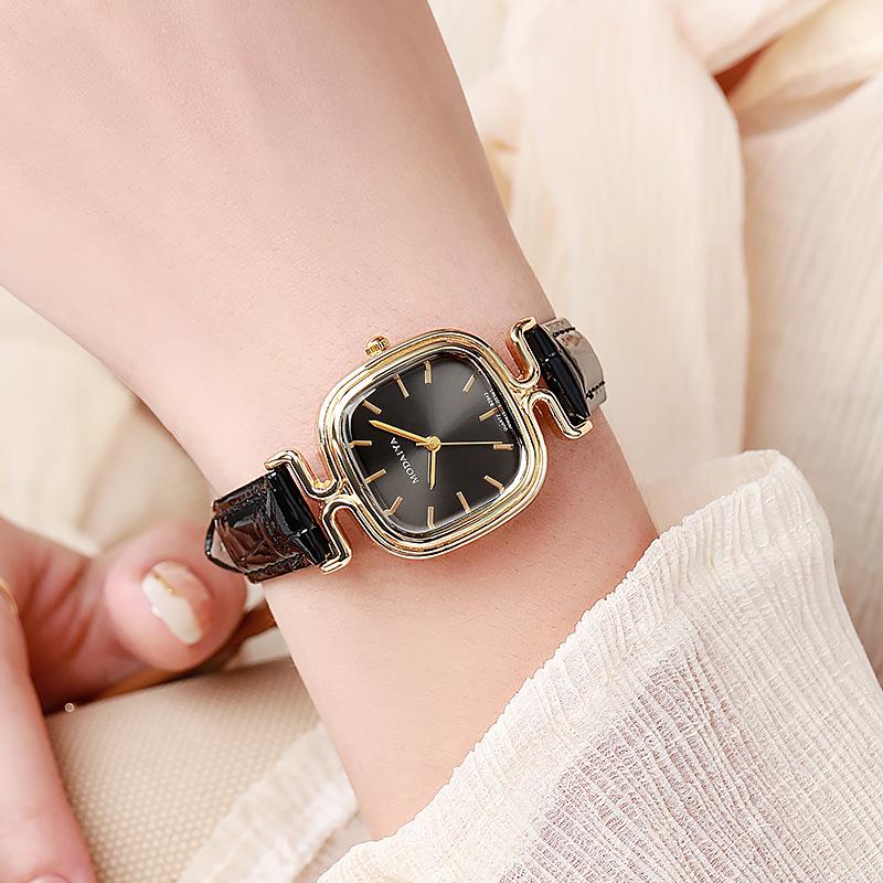 2023 Korean Retro Women’s Quartz Belt Watch: Chic, Versatile, and Timeless