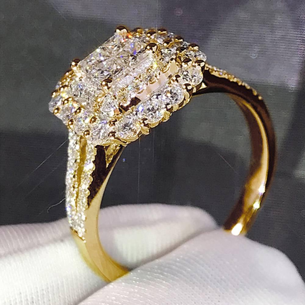 Huitan Gorgeous Square Shape Women Ring Full Bling Iced Out Micro Pave Crystal Zircon Dazzling Bridal Ring Wedding Engage Ring