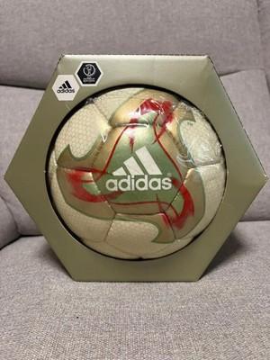Официальный футбольный мяч Adidas Fevernova Чемпионата мира по футболу 2002 года неиспользованный Не садится
