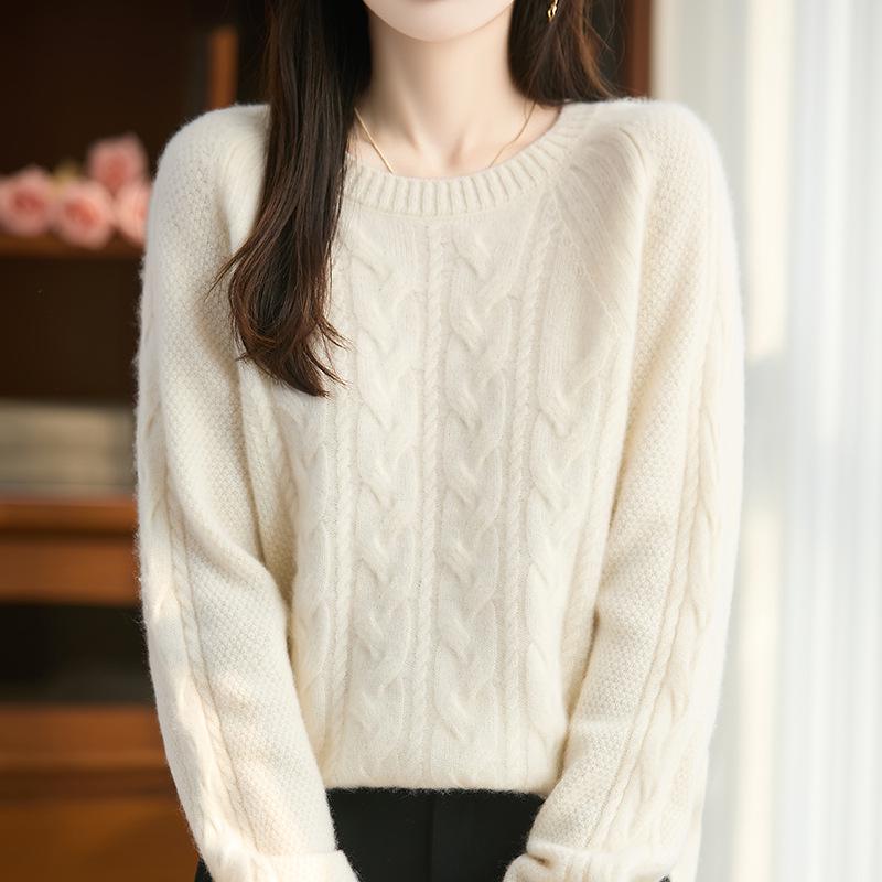 French Retro 100% Pure Wool Cable Knit Loose Women's Sweater