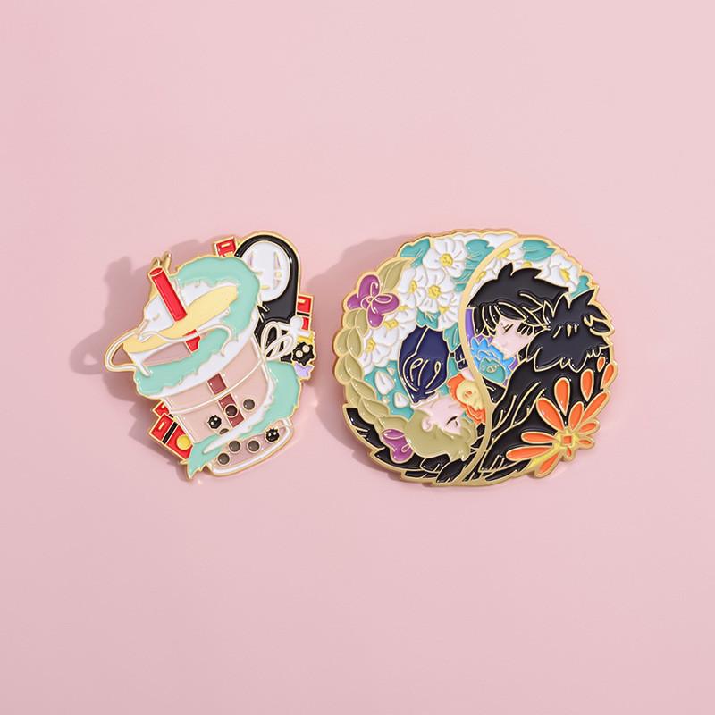 Kreative Anime Cartoon Brosche Einzigartiges Design Modeaccessoire für Taschen und Kleidung